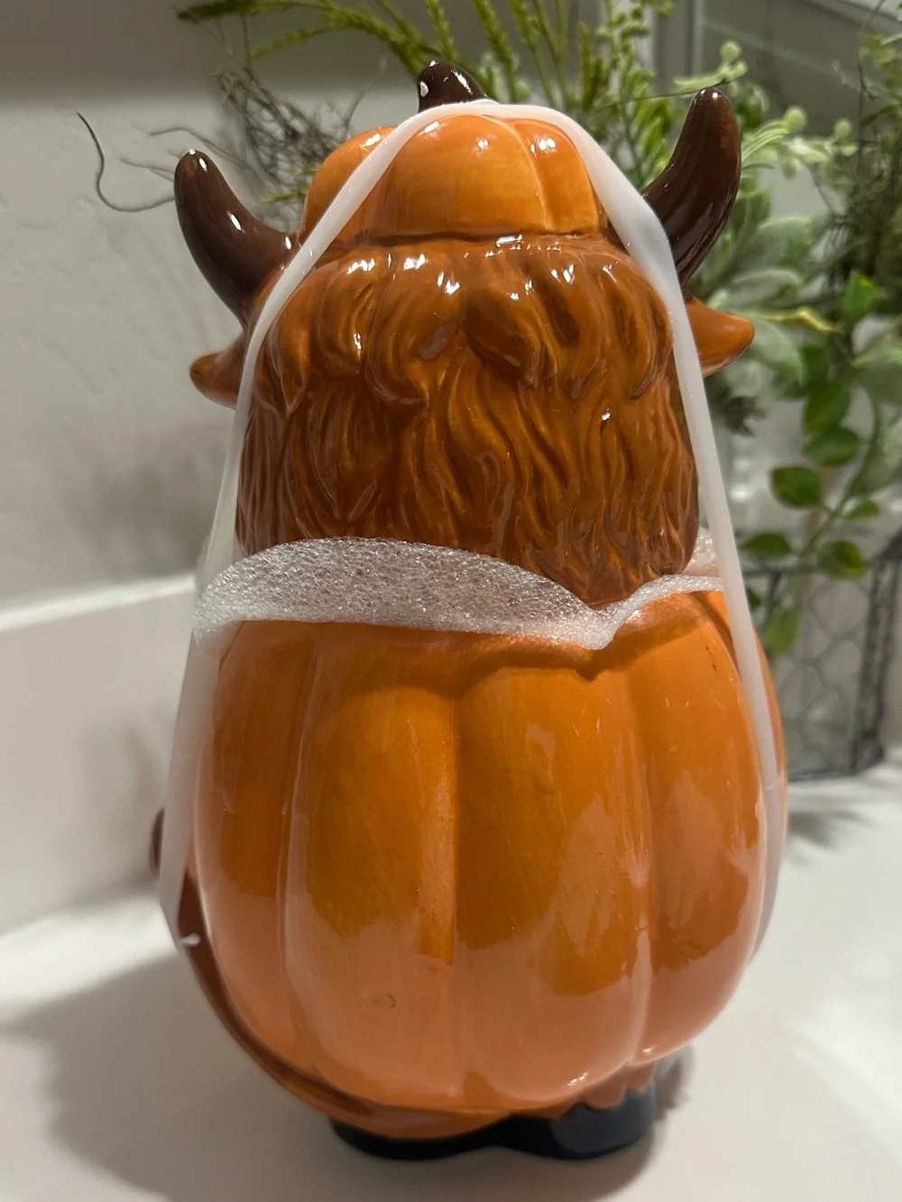 Jack O’ Lantern Lane Highland Cow Pumpkin Halloween Ceramic Cookie Jar